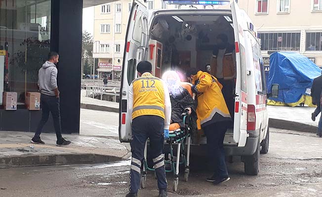 Yaşlı Kadına Motosiklet Çarptı