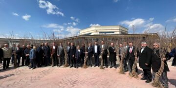 Çorum’da 7 Bin 300 Karadut Fidanı Dağıtıldı