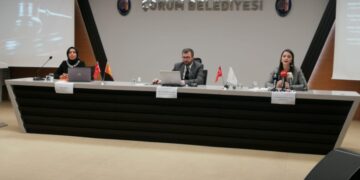 Aile İçi Şiddetin Sebepleri ve Çözüm Yolları Ele Alındı