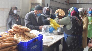 İskilip’te Ramazan Ayında 500 Kişiye Yemek Ulaştırılıyor