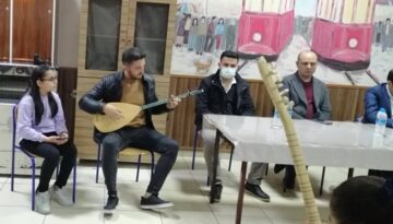 Kaymakam Uyar Bağlama Kursunu Ziyaret Etti