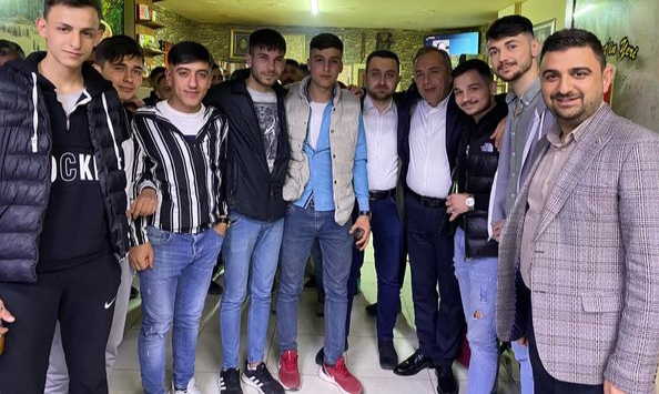 ‘Gençlerin Abisi Her Zaman Gençlerin Yanında’