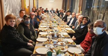 Birlikte İftar Yemeği Verdiler