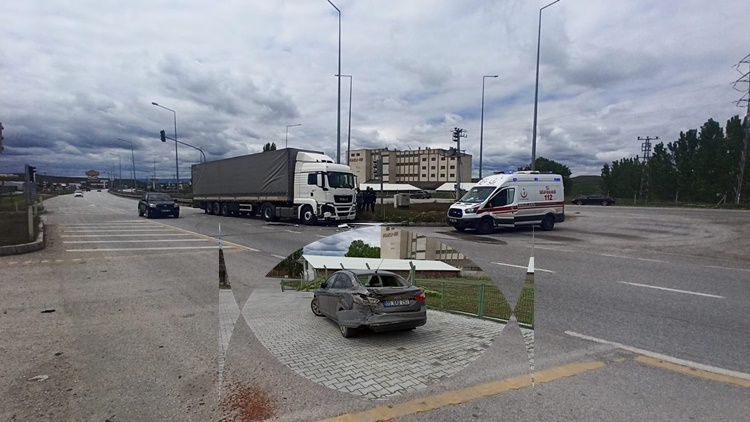 Tır, Otomobile Arkadan Çarptı: 2 Yaralı