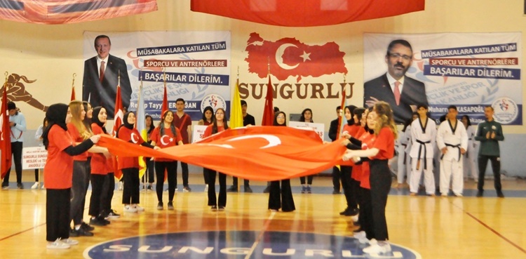 Sungurlu’da Coşkulu Kutlama