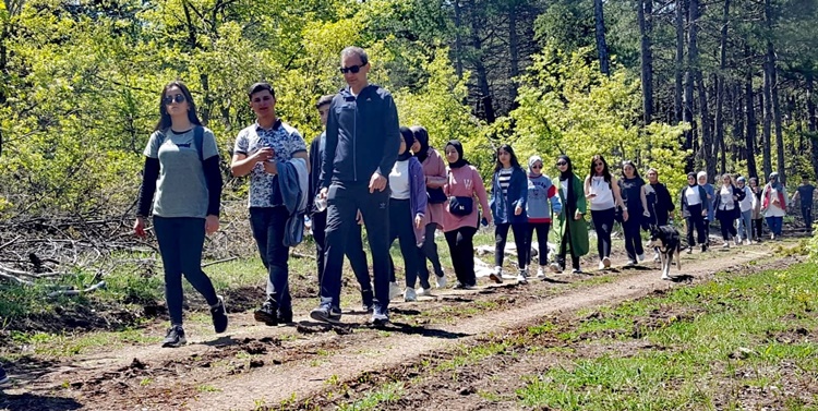 Gençlik Merkezi Doğa Yürüyüşü Düzenledi
