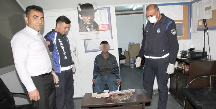 Dilencilik Yaparak Yarım Günde 530 Lira Topladı