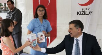 Vali Çiftçi’den, Kızılay’a Hayırlı Olsun Ziyareti