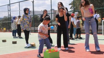 Yüksekokul Öğrencileri Etkinlik Düzenledi
