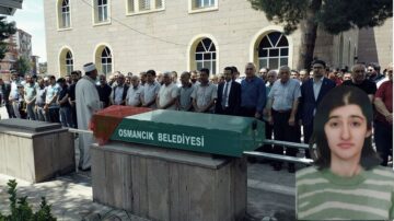 Elif Akıllı Gözyaşları Arasında Toprağa Verildi