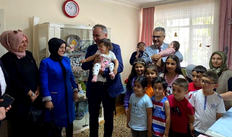 Kanser Hastası Çocukları Unutmadılar