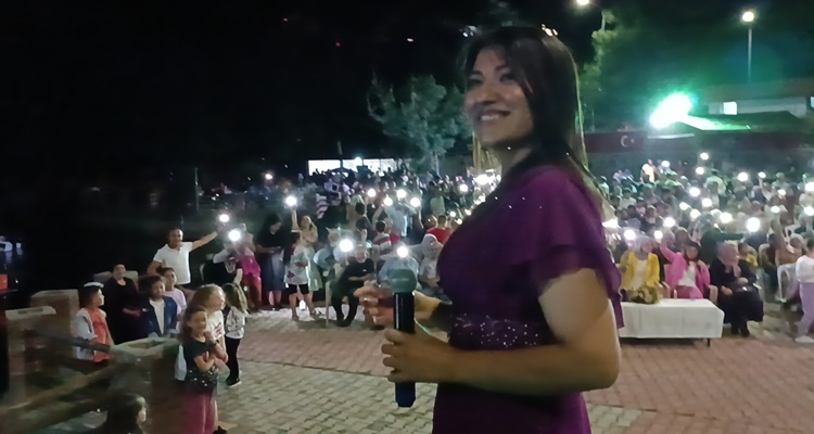 Oğuzlar ‘da Bayram Şenliklerle Geçti