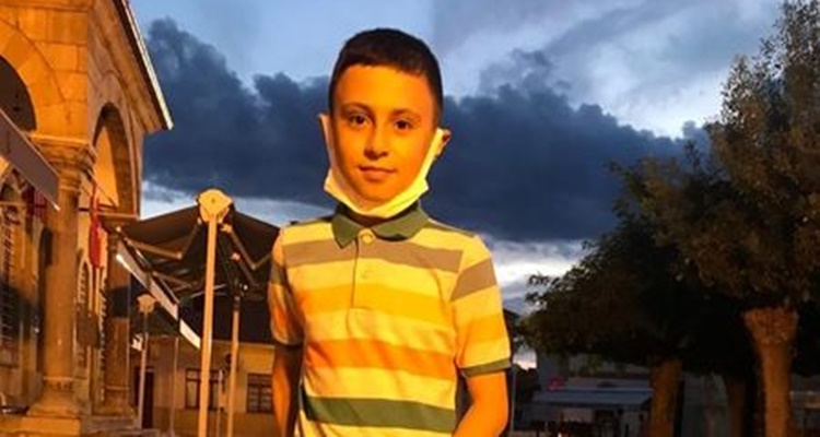 Kaybolan Küçük Çocuk Aranıyor