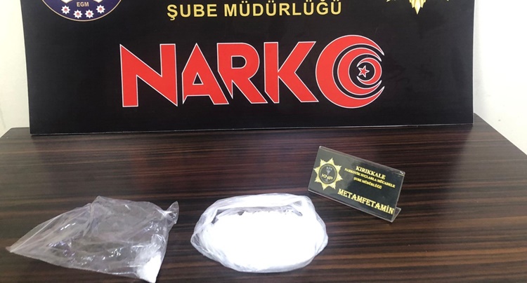 Araçta Uyuşturucuyla Yakalanan 2 Şüpheli Tutuklandı