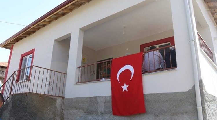Şehit Babasının Evi Yenilendi