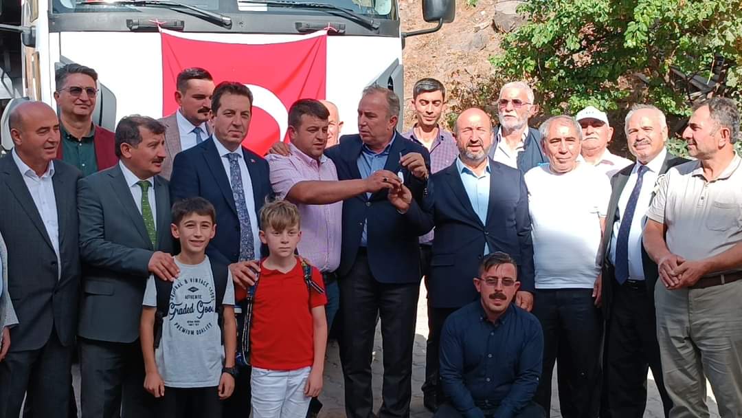 Oğuzlar’a Hibe Damperli Kamyon