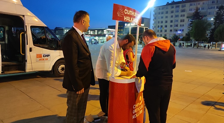 CHP’li Gençlerden, Yeni Üye Hamlesi