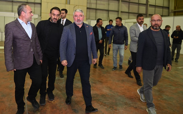 100 Bin Kitapsever Ziyaretçi Bekleniyor