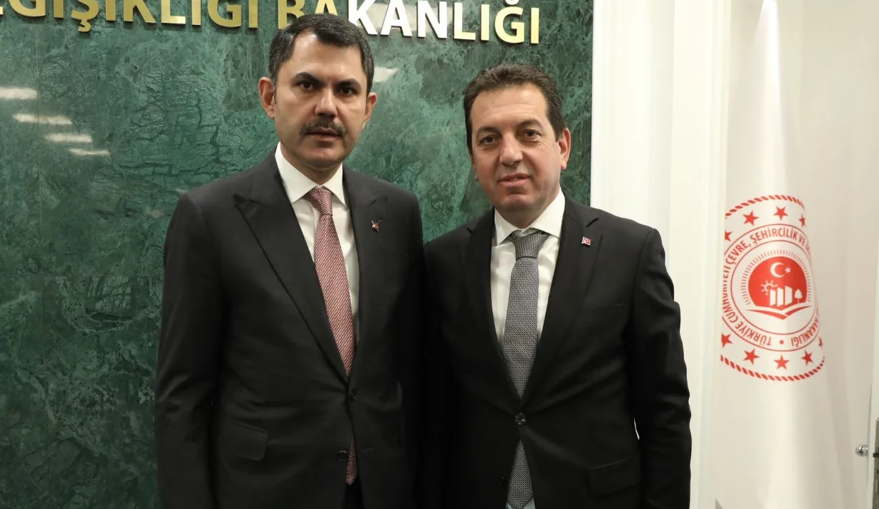 Bakan Kurum’dan Oğuzlar’a Destek