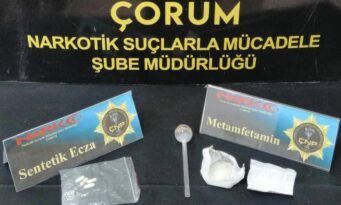 Uyuşturucu Madde Satıcıları Suçüstü Yakalandı