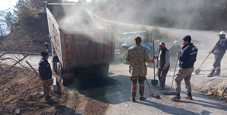 Oğuzlar ‘ın Dört Bir Yanında Yol Çalışmaları Yapılmakta