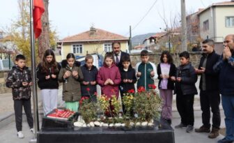 Şehit Aybüke Öğretmen Mezarı Başında Anıldı