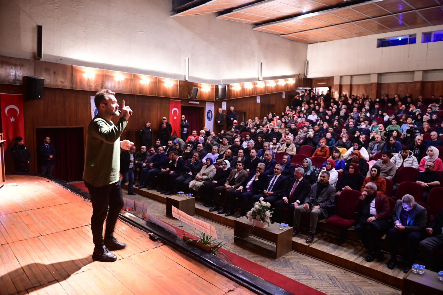 Abdurrahman Uzun Çorumlularla Buluştu