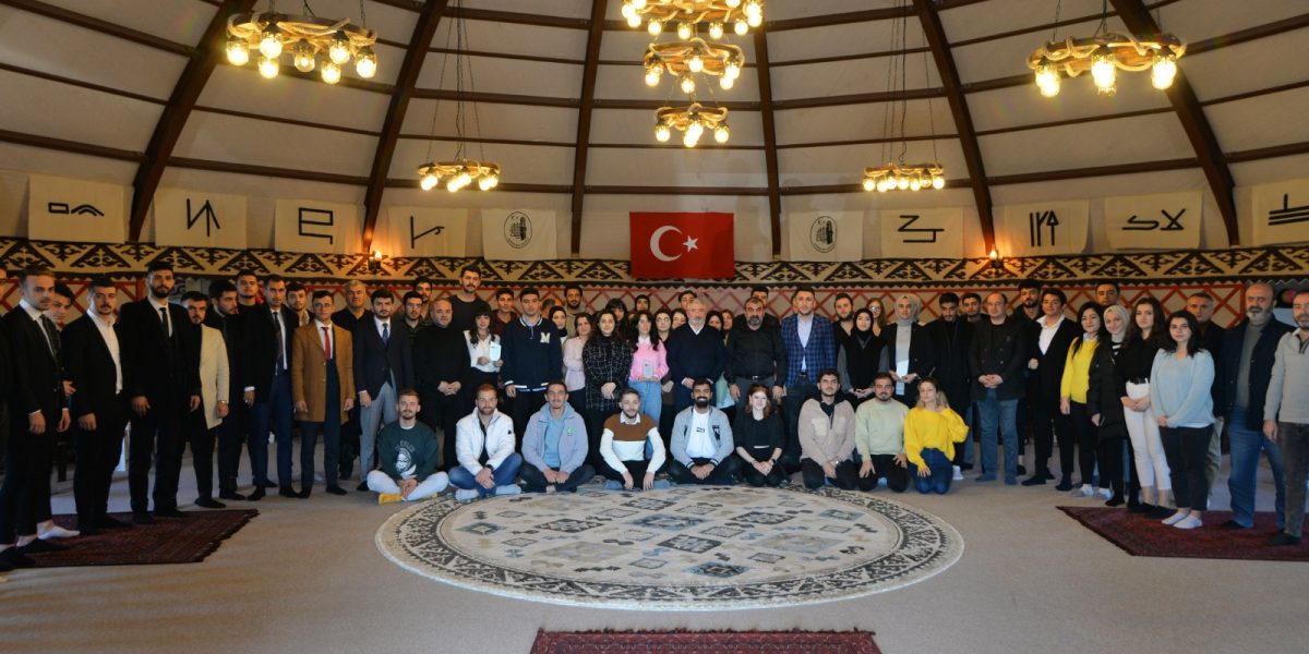 Öğrenci Kulüplerinde Ödül Heyecanı