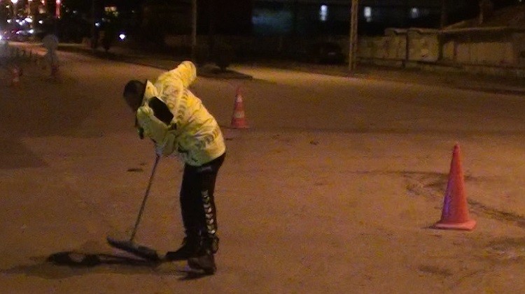 Kaza Sonrası Trafik Polislerinden Örnek Davranış