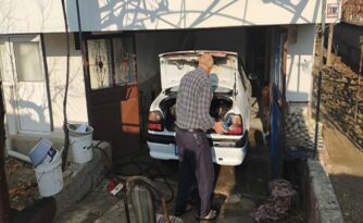 Aracının LPG Tankını Sökerken Ölümden Döndü