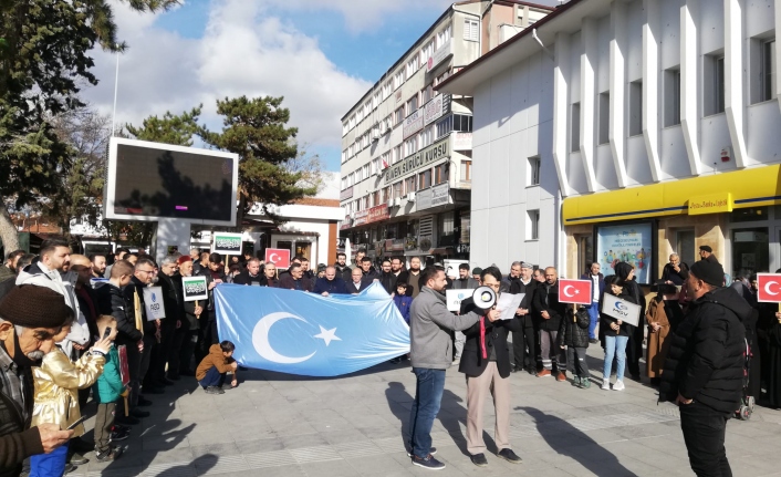 Çin’in Zulmüne Tepki Gösterdiler