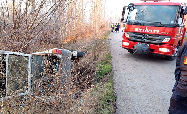 Otomobil Şarampole Uçtu