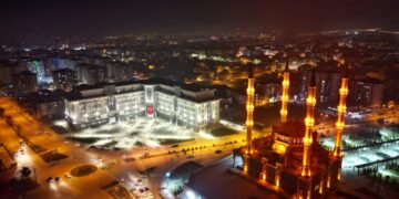 Aşgın: “Çorum Belediyesi Bir Yıldız Gibi Parlıyor”