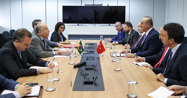Ceylan Brezilya’da Bakanlarla Görüştü