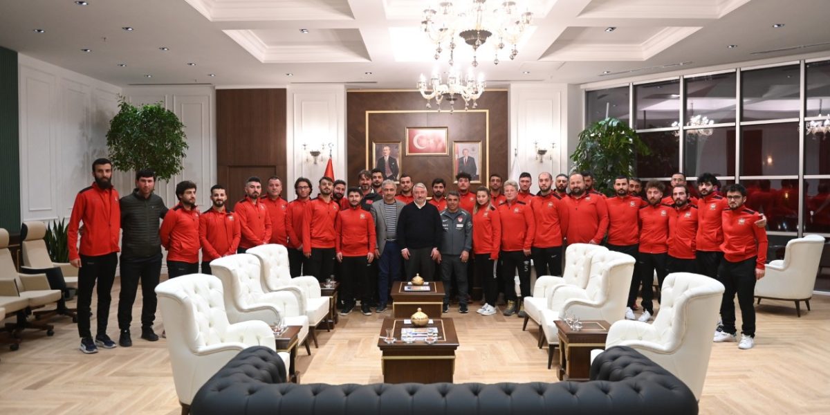 Antrenör Eğitimine Katılan Heyet, Başkan Aşgın’ı Ziyaret Etti