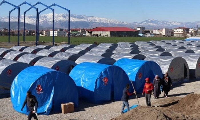 MHP Çadır Kenti Kurdu