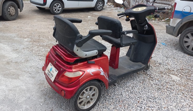 Çaldığı Motosikleti Satarken Yakalandı