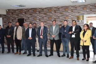 Şahiner, İstifa Etmedi