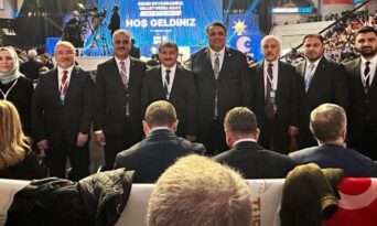 AK Parti Adaylarını Tanıttı