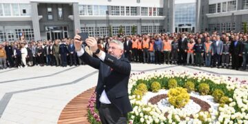 Başkan Aşgın, Belediye Personeliyle Bayramlaştı