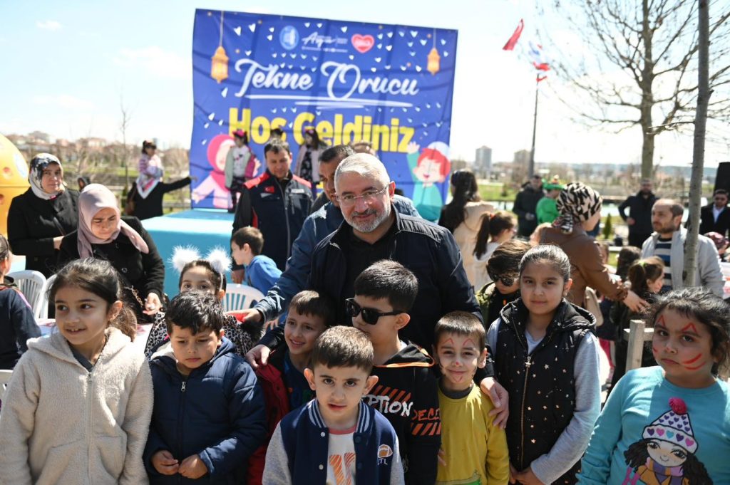 Tekne Orucu Tutan Çocuklar İftar Yaptı