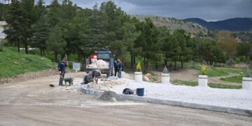 Belediye, Baraj Çevresini Güzelleştiriyor