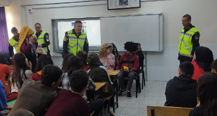 Jandarmadan Öğrencilere Uygulamalı Trafik Eğitimi