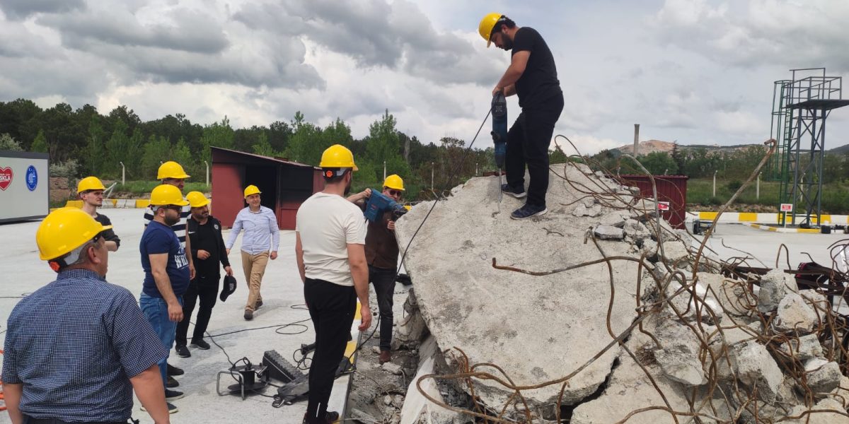 Belediye, Arama-Kurtarma Destek Ekibi Kuruyor