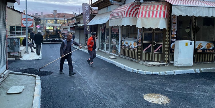 Belediye, Tarihi Arastada Hamit Cami Sokak’ı Asfaltladı