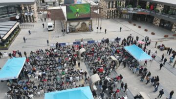 Taraftar Maçı Dev Ekrandan İzledi