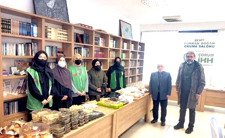 “Mazlumlar Yararına Hayır Çarşısı Düzenliyoruz”