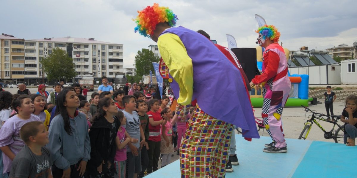 Çorum Belediyesi Afşin’e Mutluluk Götürdü