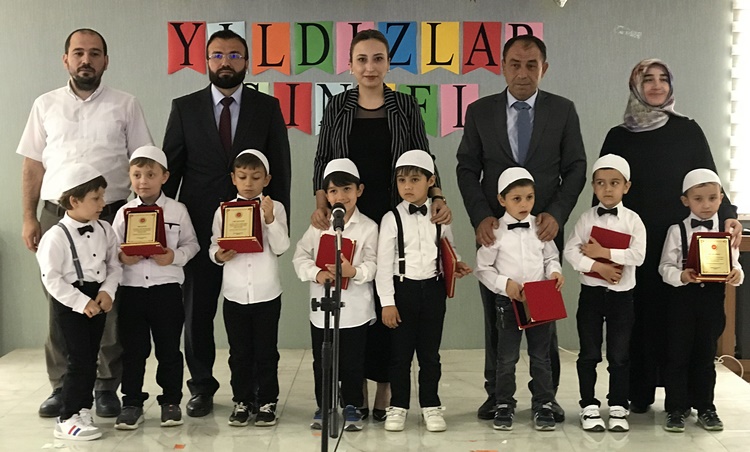 Laçin’de Kur’an Okumayı Öğrenen Öğrenciler Ödüllendirildi