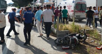 Elektrikli Bisikletle Motosiklet Çarpıştı : 4 Yaralı